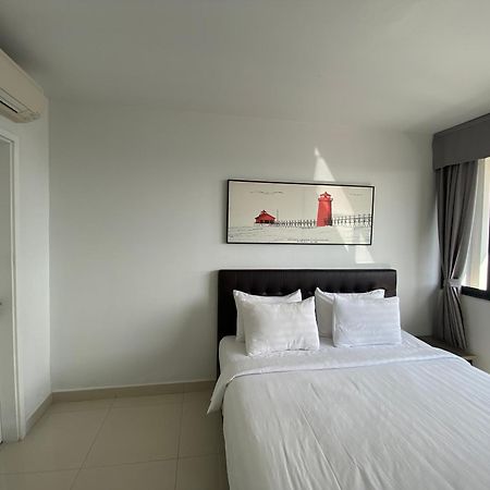 Hotel The Bridge Club Phnom Penh Zewnętrze zdjęcie