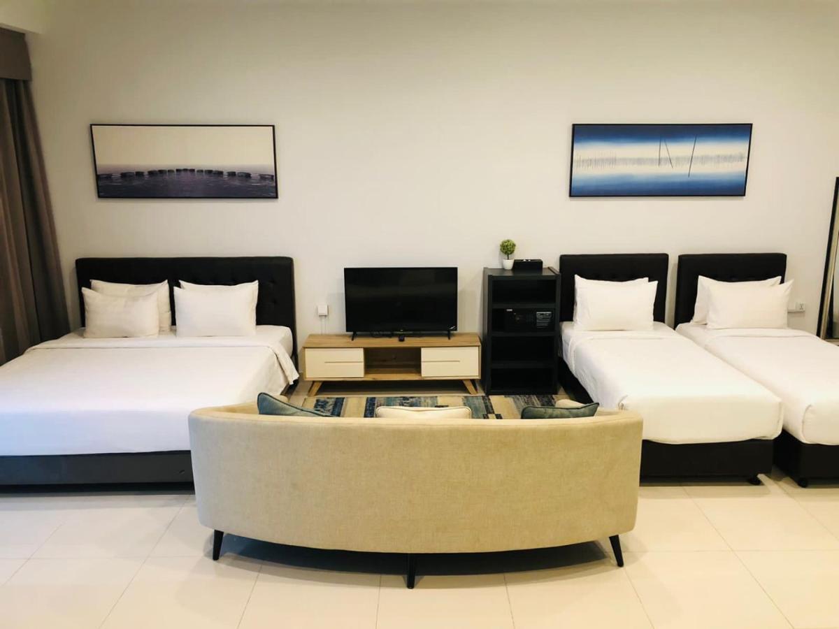 Hotel The Bridge Club Phnom Penh Zewnętrze zdjęcie