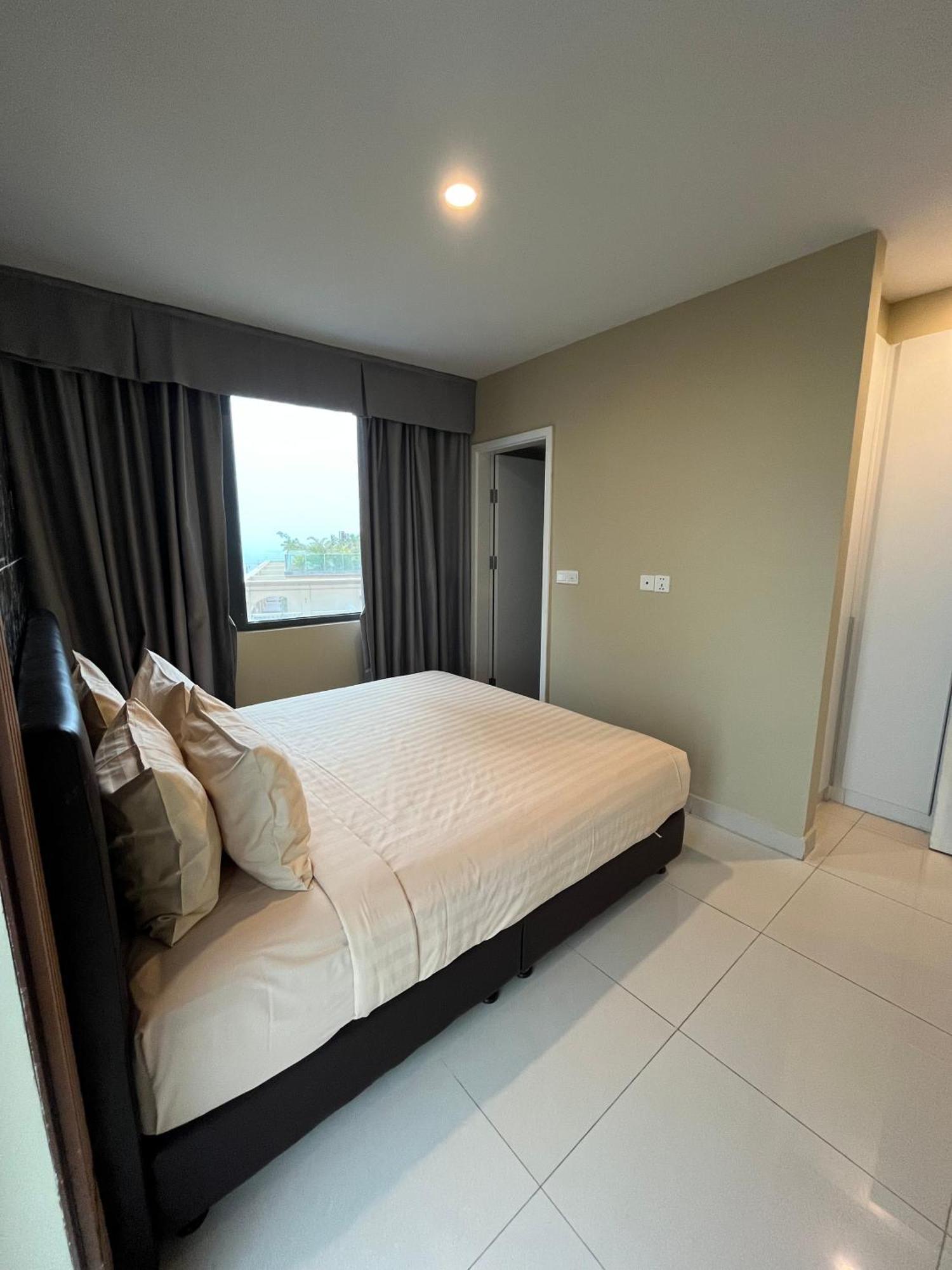 Hotel The Bridge Club Phnom Penh Zewnętrze zdjęcie